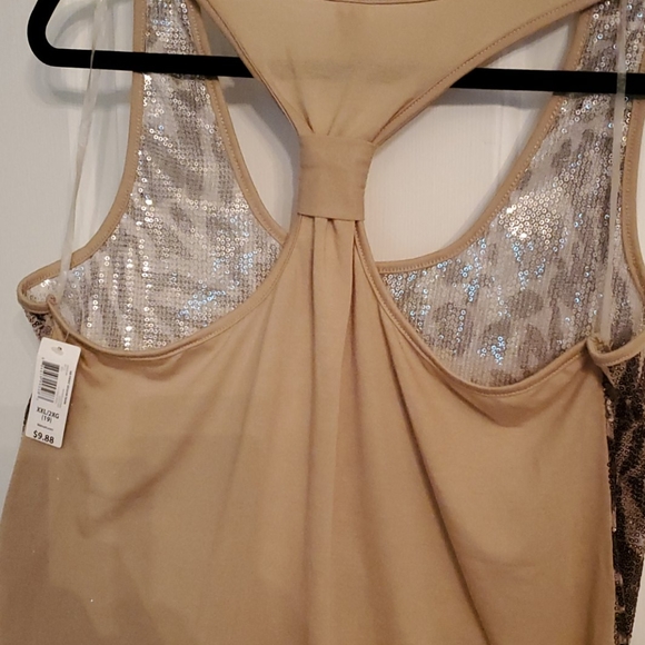 Sequin Animal Print Tank Top - Picture 3 of 3